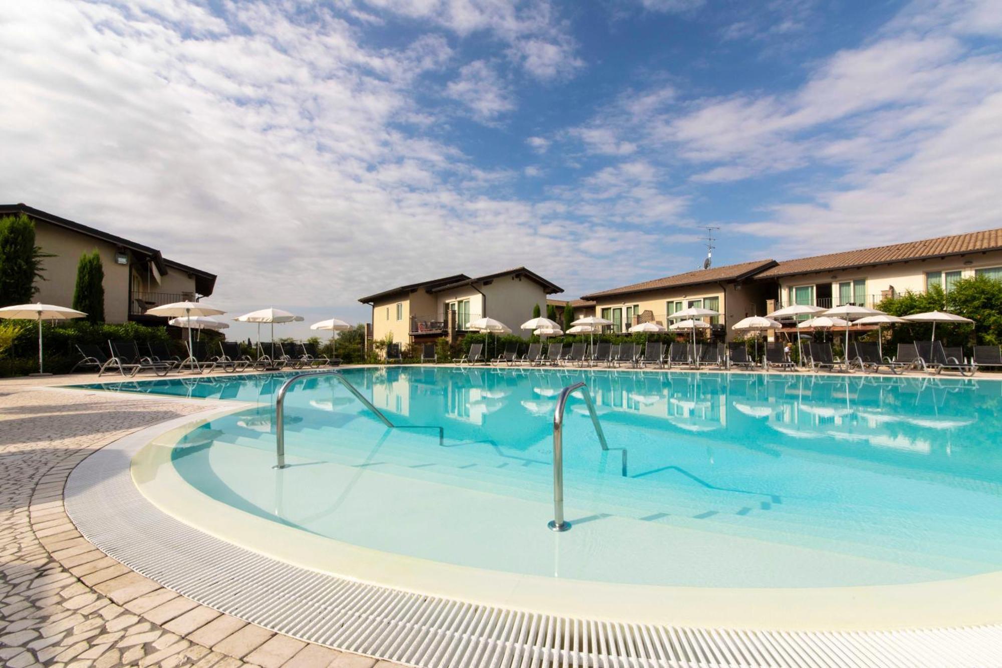 Lake Garda Resort Moniga del Garda Zewnętrze zdjęcie